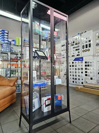 Poltech. Hurtownia elektryczna. Wyłącznie najlepsza jakość.